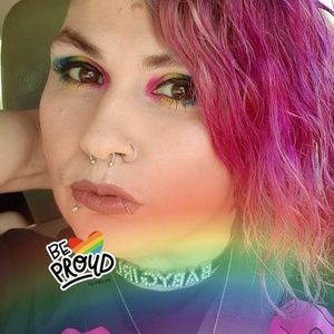 Meet your Posher, Kimi